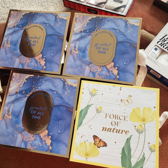 Bath and body VS GIFT SETS - Picture 2 of 6